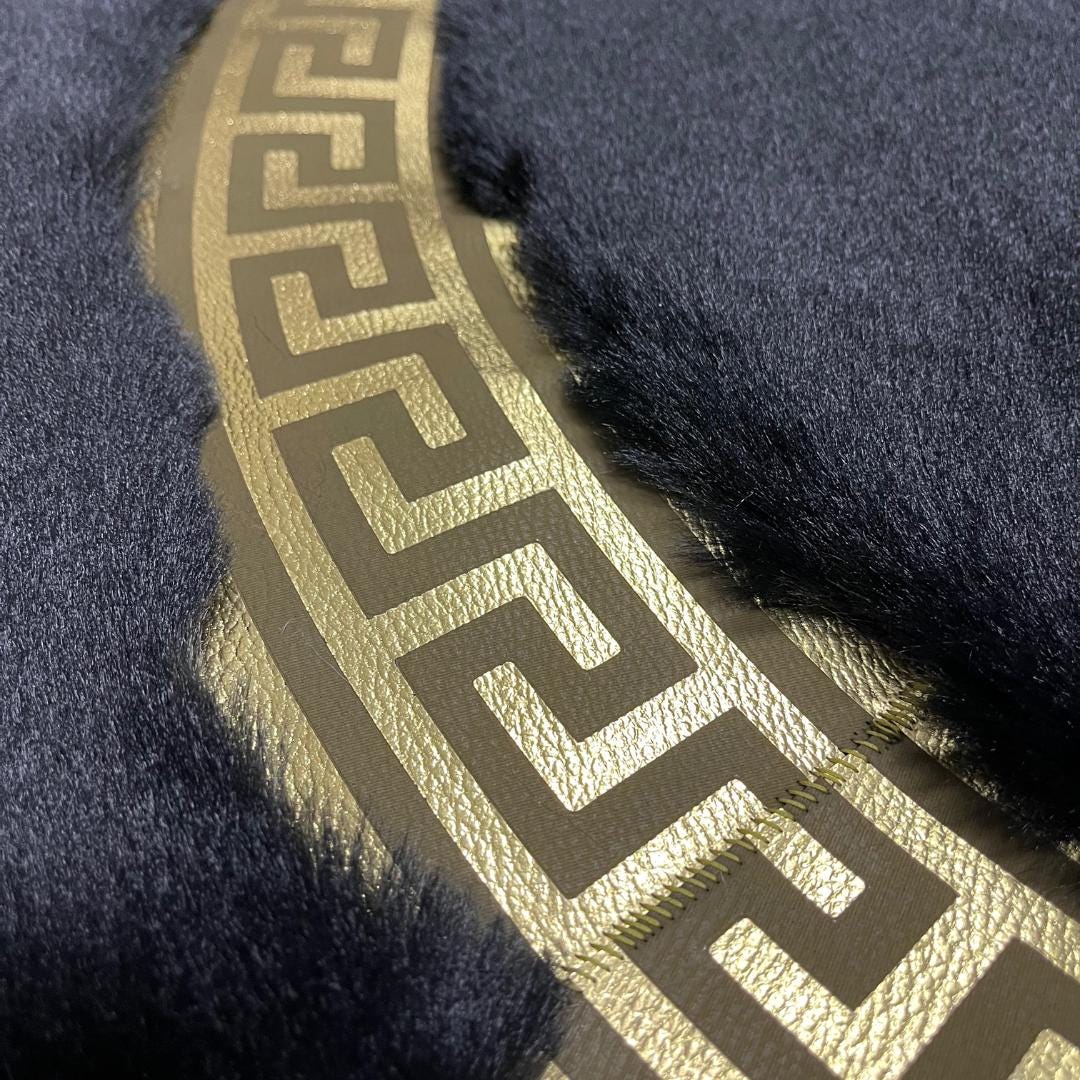 Black Faux Leather Round Rug: Handmade Shaggy Home Decor - BuzzLeatherCarpetBlack Faux Leather Round Rug: Handmade Shaggy Home Decor