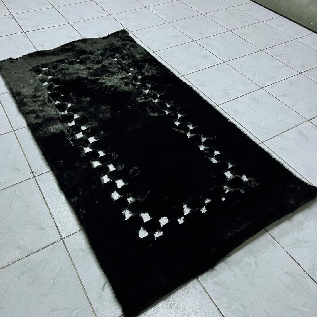 Black Shaggy Faux Fur Rug: Plush Soft Area Rug, Home Decor - BuzzLeatherCarpetBlack Shaggy Faux Fur Rug: Plush Soft Area Rug, Home Decor
