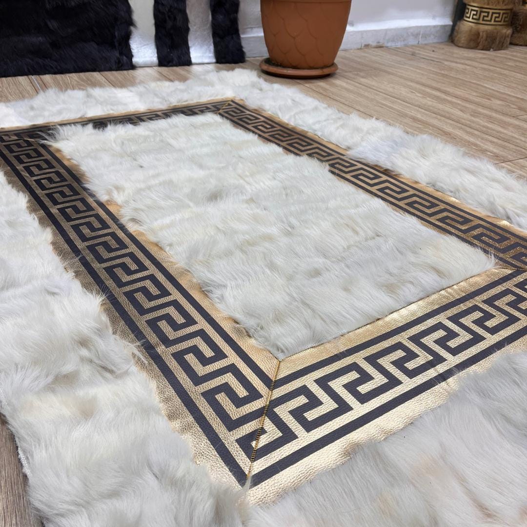 Handmade Creamy - Gold Sheepskin Patchwork Rug: Fluffy Wool Area Rug - BuzzLeatherCarpetHandmade Creamy - Gold Sheepskin Patchwork Rug: Fluffy Wool Area Rug