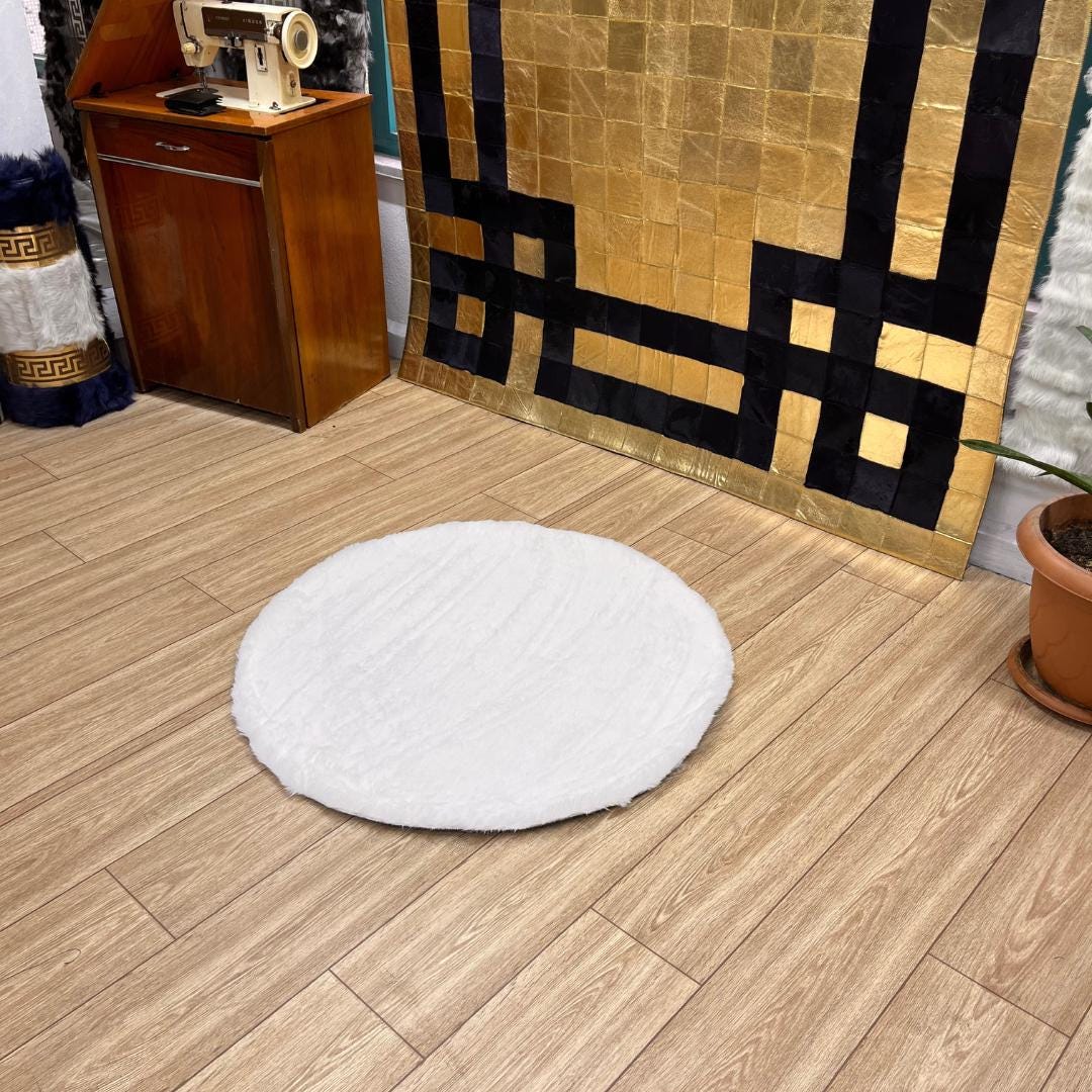 Handmade White Plush Faux Leather Rug - BuzzLeatherCarpetHandmade White Plush Faux Leather Rug