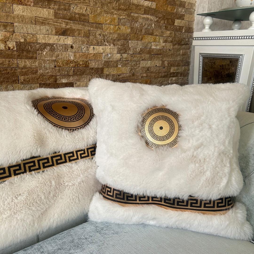 Luxury White Faux Fur Throw & Pillow Set - Soft Fluffy Stylish Decorative Home Gift, Throw Blanket For Living Room, New Home Gift