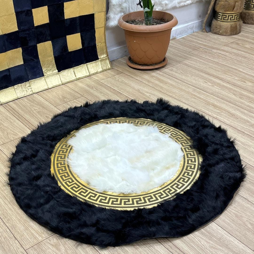 Luxurious Black & White Sheepskin Rug: Handmade Round Area Rug - BuzzLeatherCarpetLuxurious Black & White Sheepskin Rug: Handmade Round Area Rug