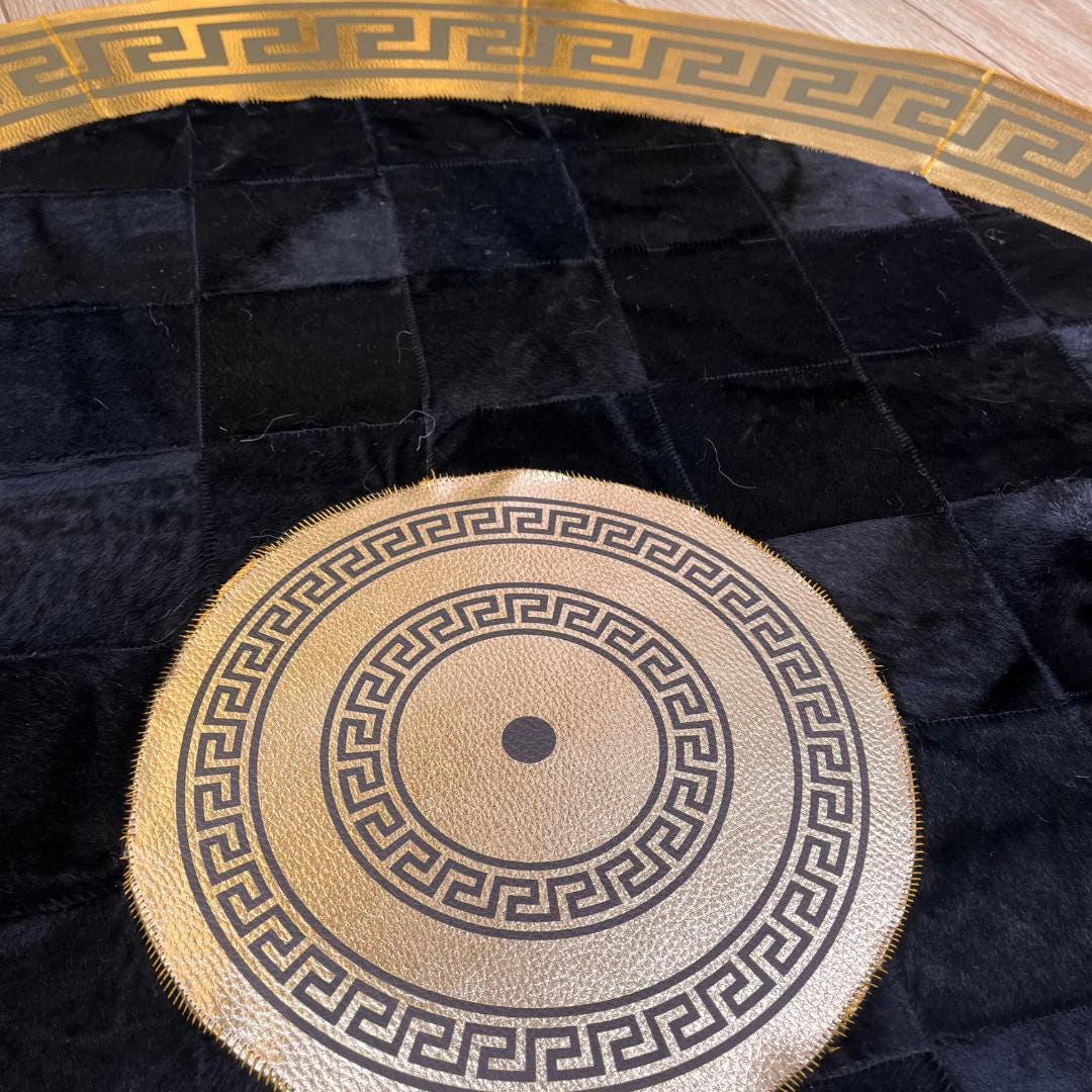 Round Black Cowhide Patchwork Rug - BuzzLeatherCarpetRound Black Cowhide Patchwork Rug