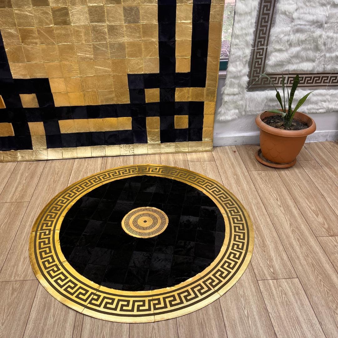 Round Black Cowhide Patchwork Rug - BuzzLeatherCarpetRound Black Cowhide Patchwork Rug